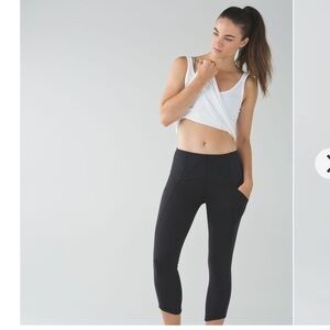 Lululemon exquisite crop high rise‎ black 2